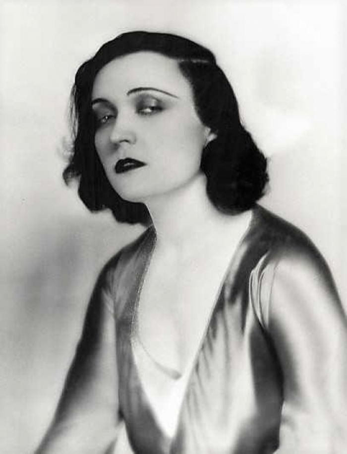 Pola Negri, in the audience for the first Penzance talkie (source, Wikipedia)