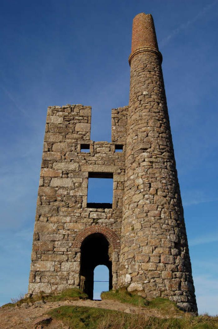 Greenburrow engine house, Ding Dong Mine built by Henry Roach of Lady Downs (photo: Ted Mole)